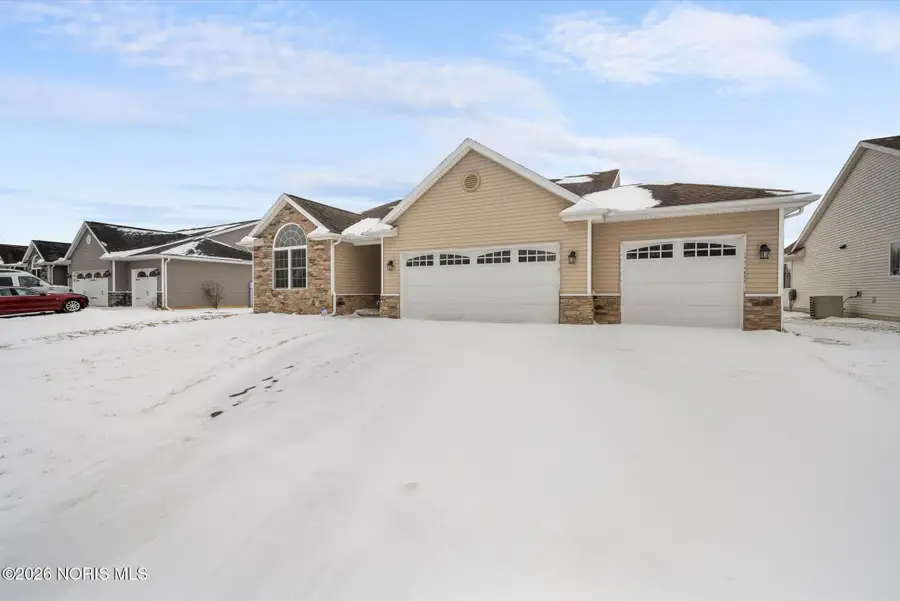 1015 Plumcreek Road, Toledo, OH 43615 - #2