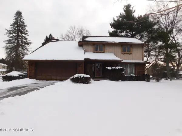 5637 Swan Creek Drive, Toledo, OH 43614