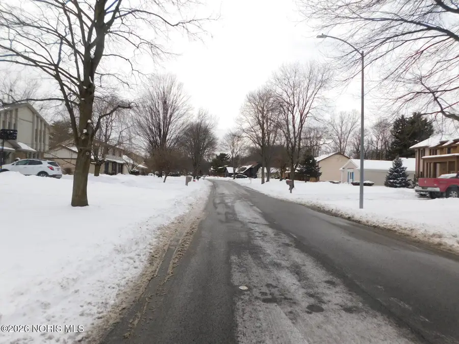 5637 Swan Creek Drive, Toledo, OH 43614 - Image #2