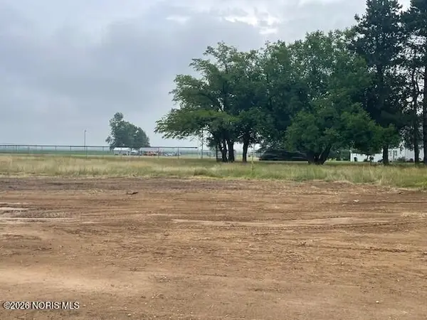 516 N Adrian Street, Lyons, OH 43533