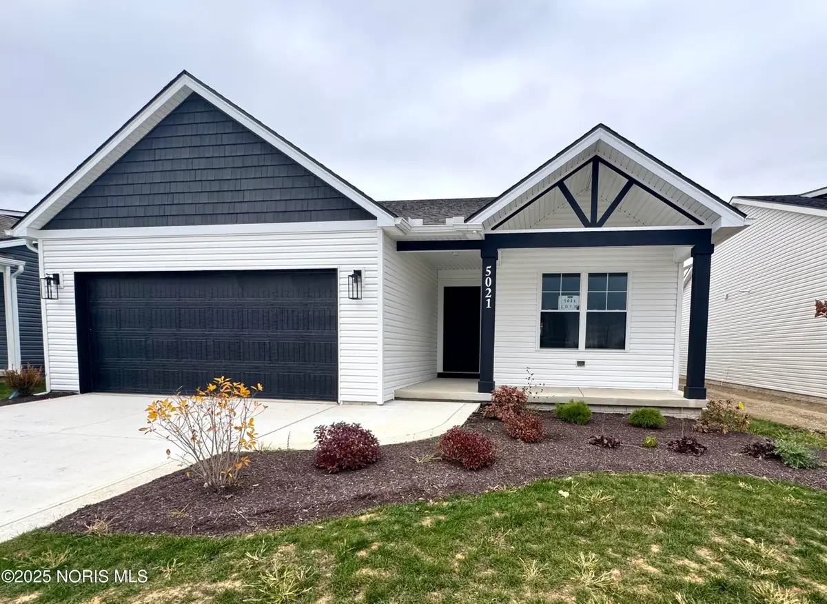 5021 Easton Drive, Oregon, OH 43616 - #1