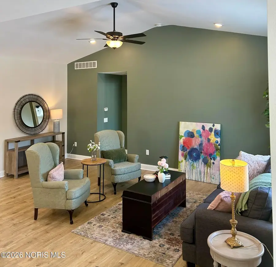 5021 Easton Drive, Oregon, OH 43616 - #2