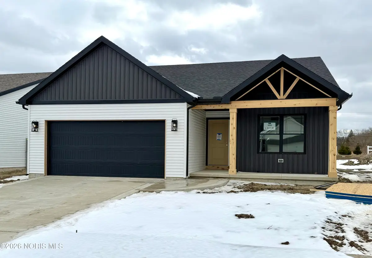 5032 Easton Drive, Oregon, OH 43616 - #1