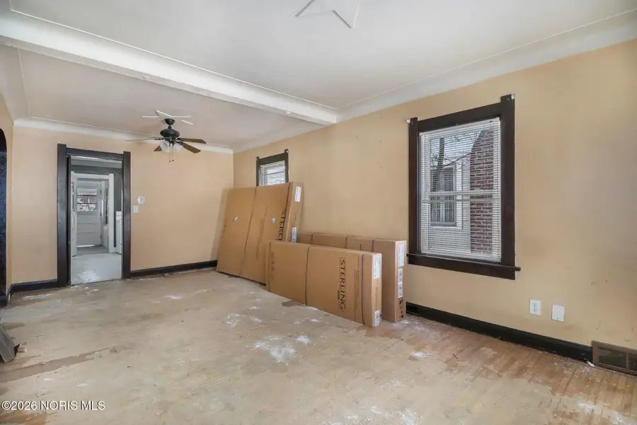 933 Wright Avenue, Toledo, OH 43609 - #3