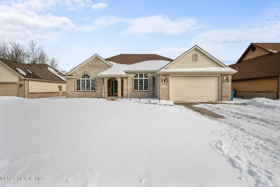 1301 Oaktree Court, Oregon, OH 43616 - #3