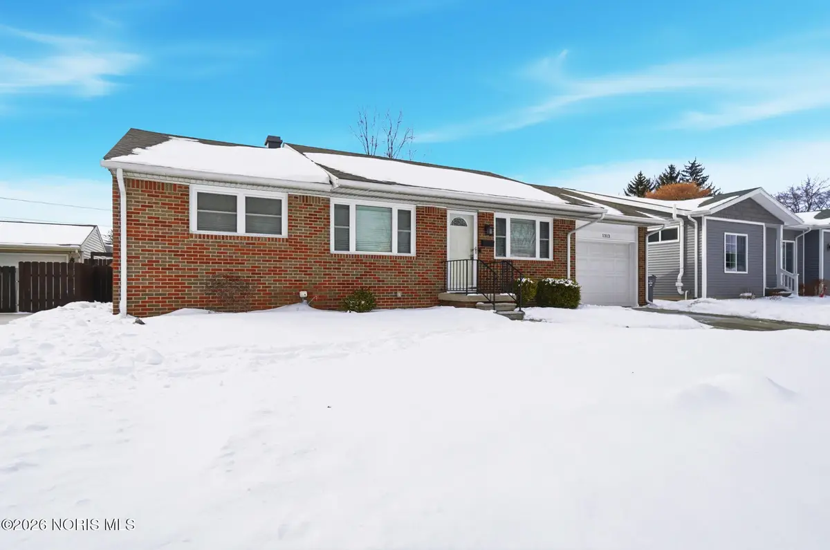 1313 Birch Avenue, Maumee, OH 43537 - Image #1