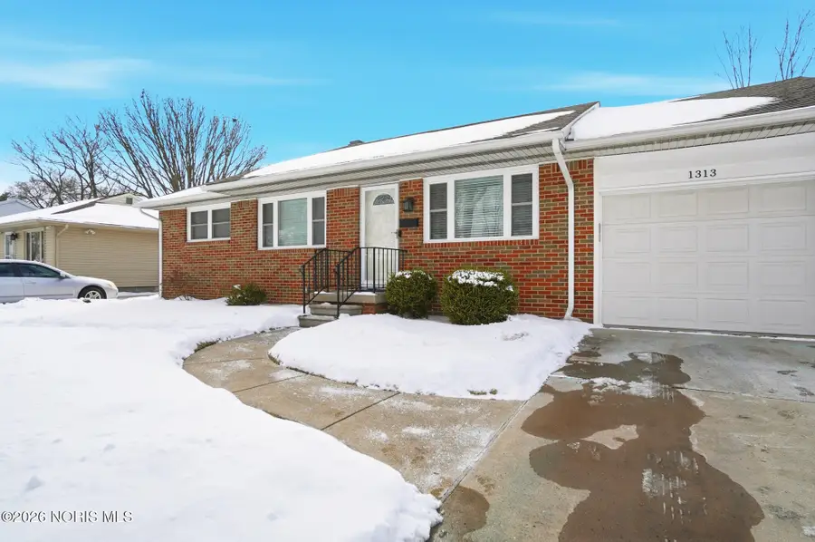 1313 Birch Avenue, Maumee, OH 43537 - Image #2