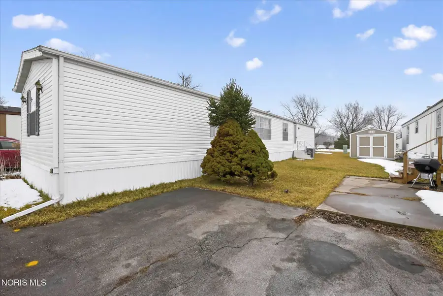 315 Parkview Drive, Bowling Green, OH 43402 - #3