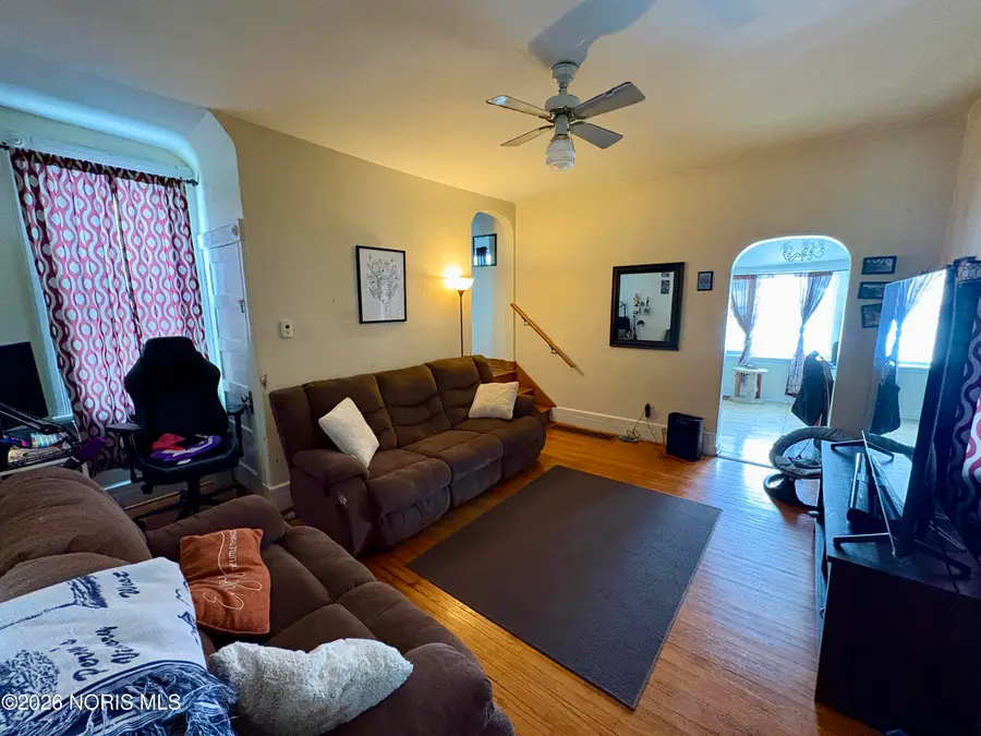 376 W Perry Street, Tiffin, OH 44883 - #3