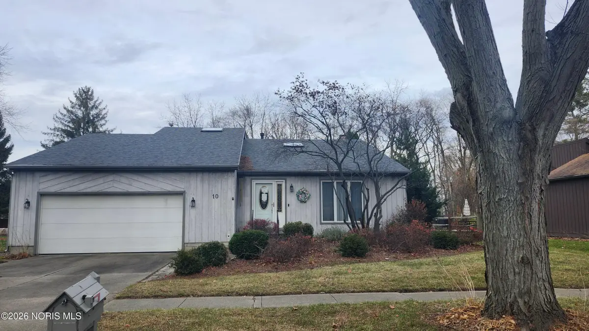 10 Picardie Court, Bowling Green, OH 43402 - Image #1