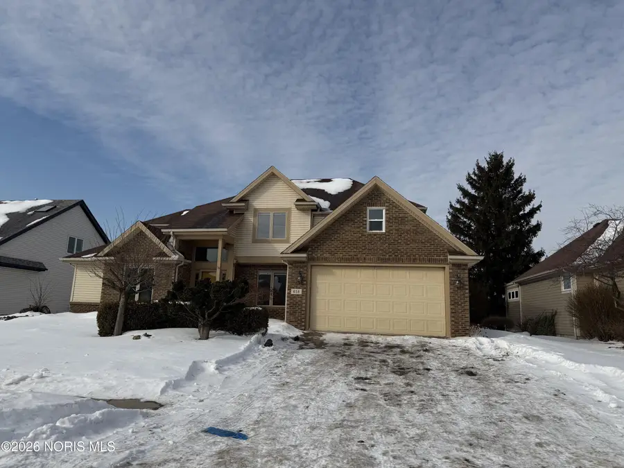 658 E Shoreline Drive, Holland, OH 43528 - Image #2