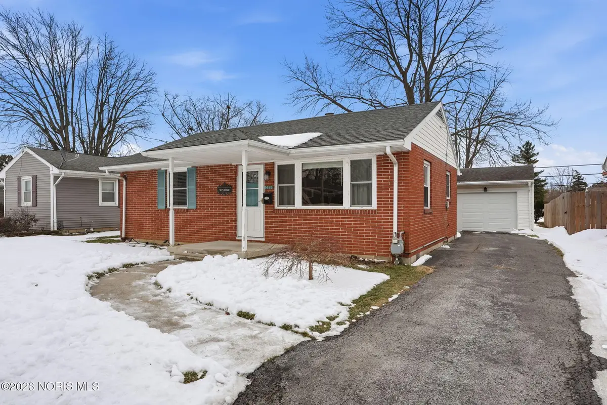 329 W Melrose Avenue, Findlay, OH 45840 - #1