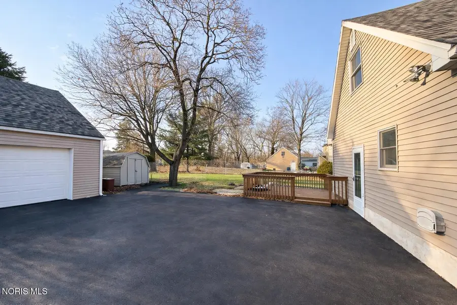 711 Sawyer Road, Toledo, OH 43615 - #3