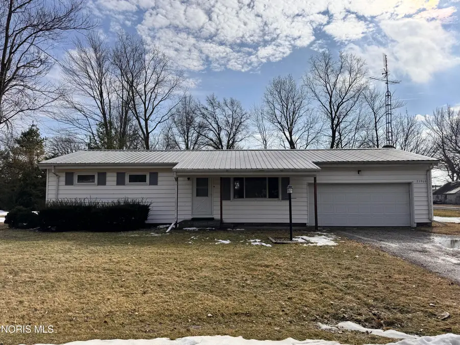 23960 First St, Cloverdale, OH 45827 - #2