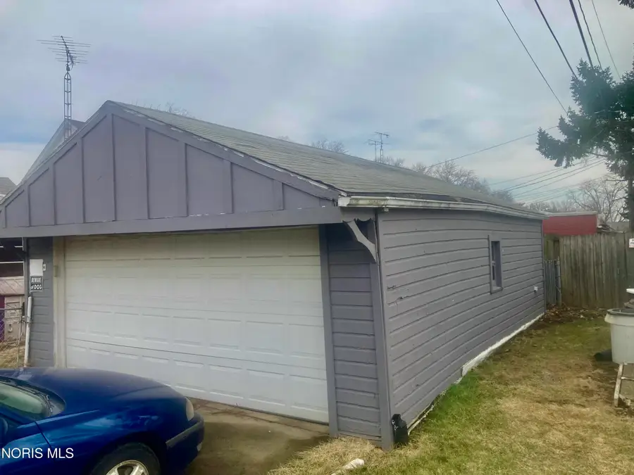 223 W Capistrano Avenue, Toledo, OH 43612 - #2