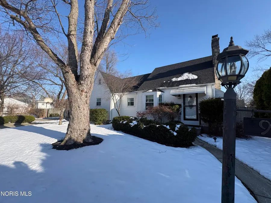 99 N Masters Court, Maumee, OH 43537 - #3