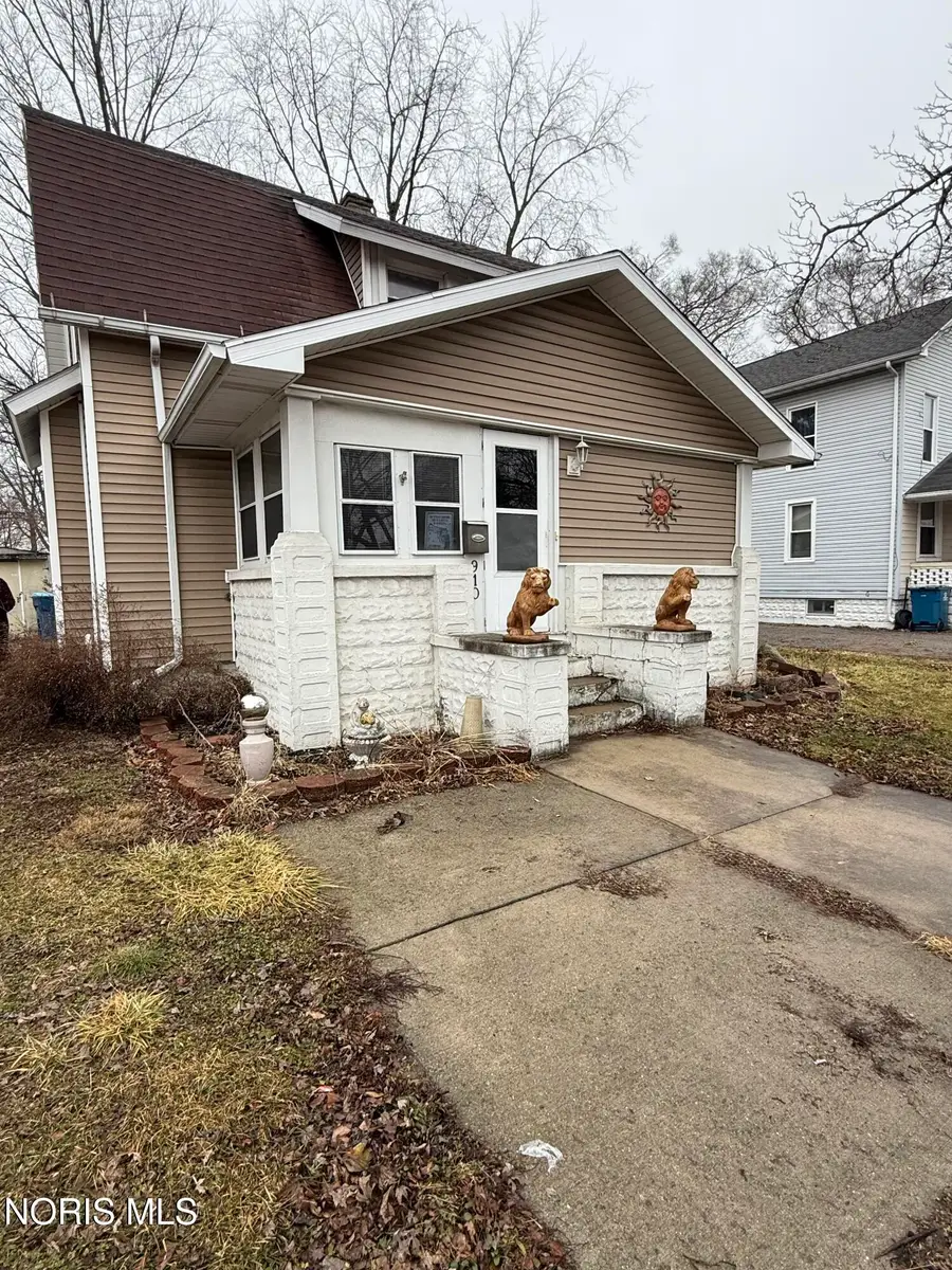 910 S Main Street, Bryan, OH 43506 - #3