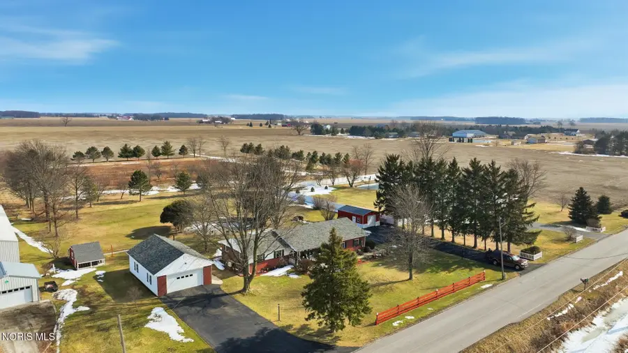 20300 Dunbridge Road, Bowling Green, OH 43402 - #2