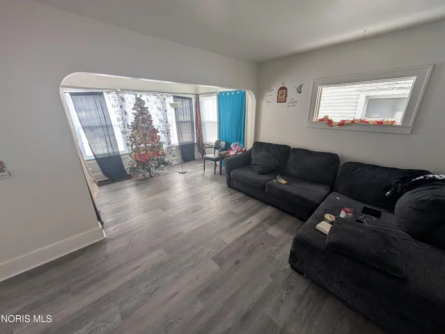 3716 Willys Parkway, Toledo, OH 43612 - #3