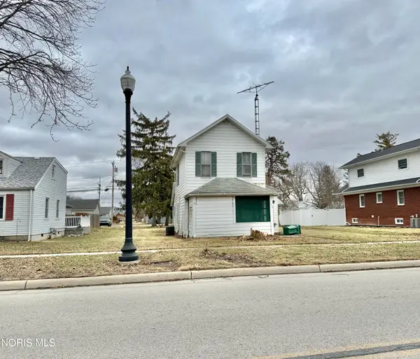 1217 Main Street, Genoa, OH 43430