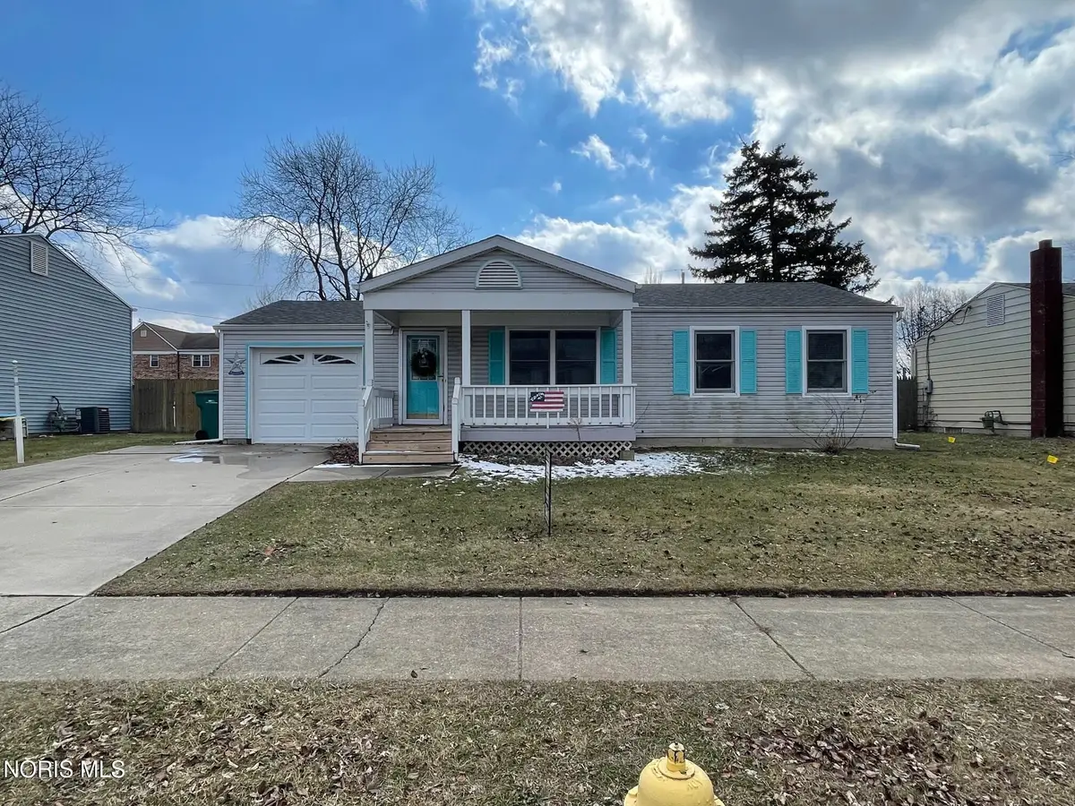 125 Chesapeake Lane, Northwood, OH 43619 - #1