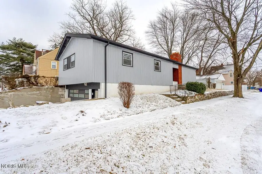 3720 Kelly Ave Avenue, Toledo, OH 43613 - #2