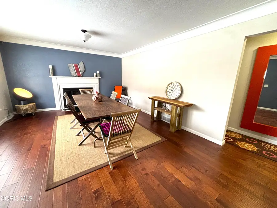 5526 Woodridge Drive, Toledo, OH 43623 - #2