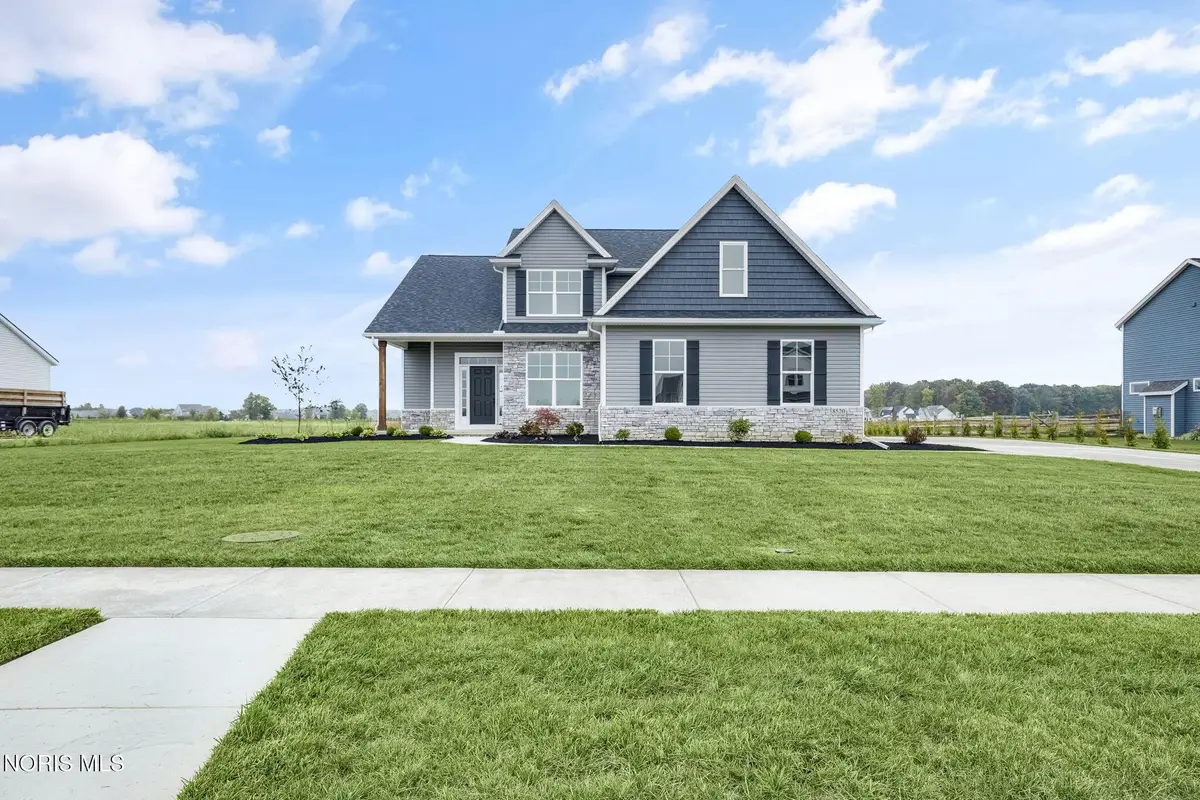 8520 Hocking Cove, Waterville, OH 43566 - #1