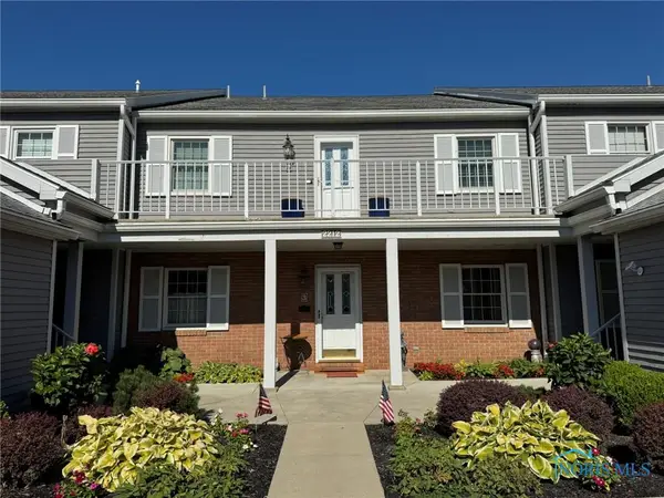 2212 N Carriage Lane #7, Port Clinton, OH 43452