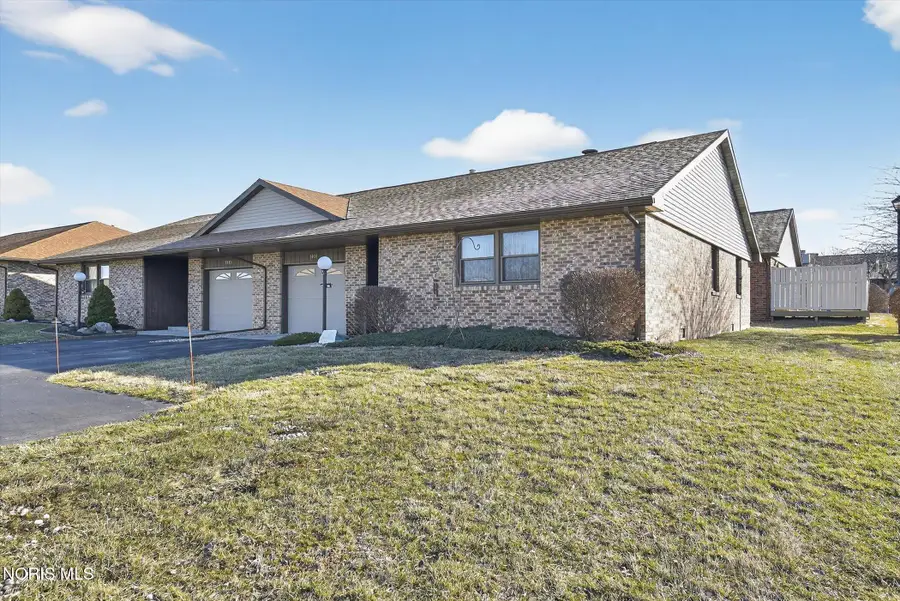 1801 Manor Hill Road, Findlay, OH 45840 - #2