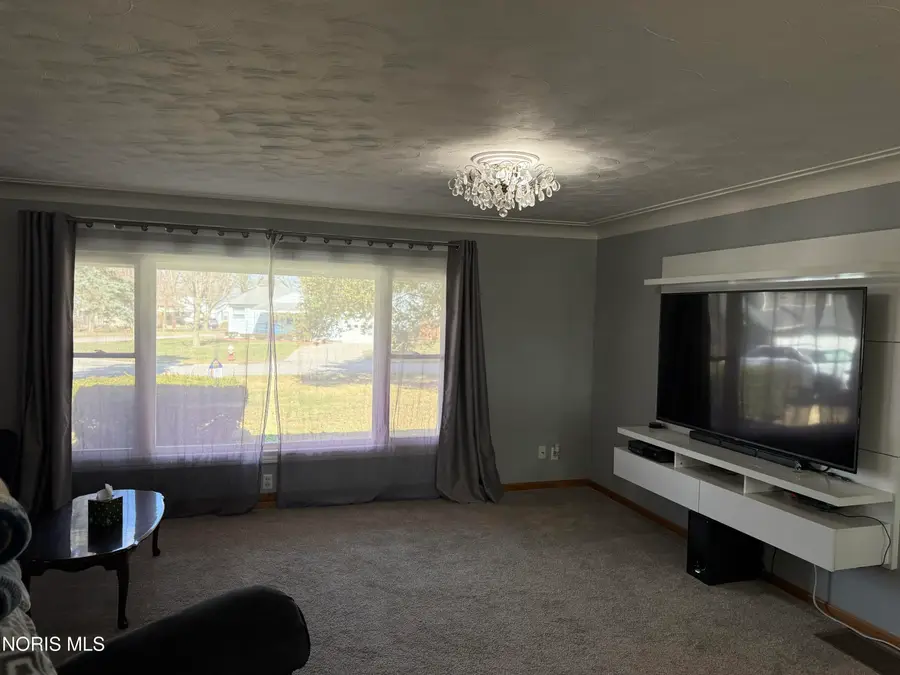 921 Lincoln Drive, Defiance, OH 43512 - #2