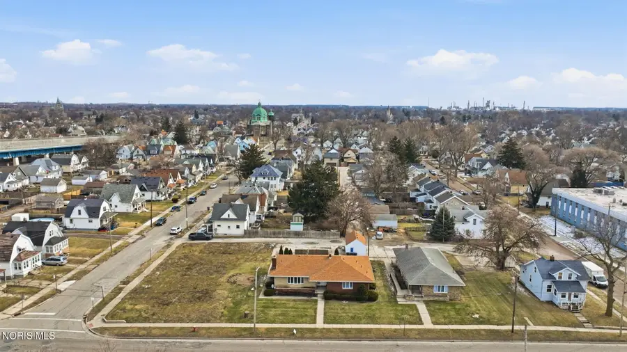 4 Nevada Street, Toledo, OH 43605 - #2