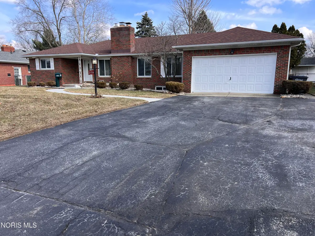 2904 Isha Laye Way, Toledo, OH 43606 - #1