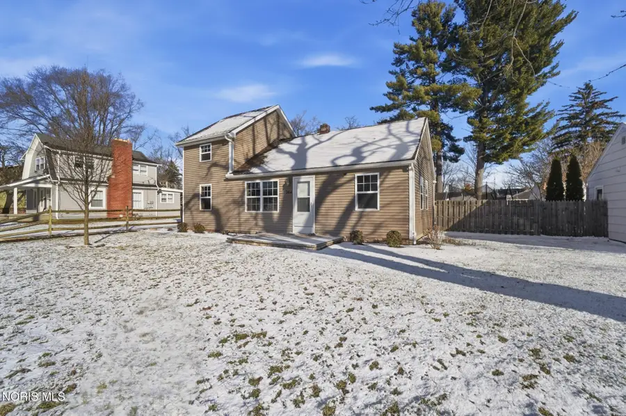 304 W Garfield Avenue, Swanton, OH 43558 - #2