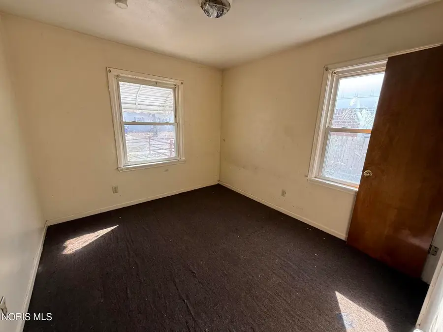 3427 Beaumont Drive, Toledo, OH 43608 - #3