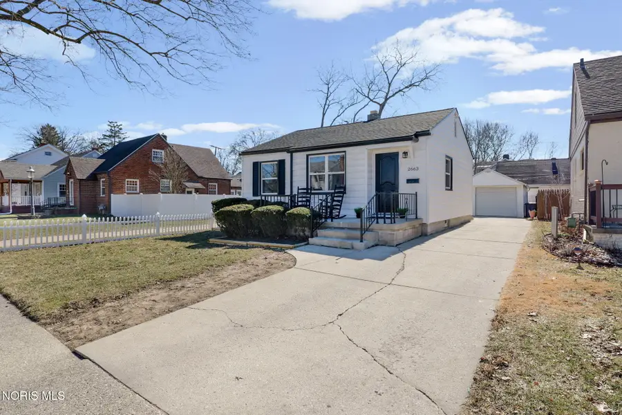 2663 Tully Avenue, Toledo, OH 43614 - #2