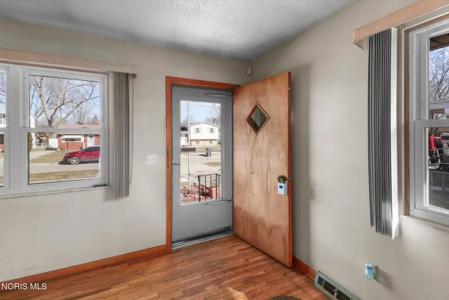 4031 Clover Ridge Court, Toledo, OH 43623 - #3