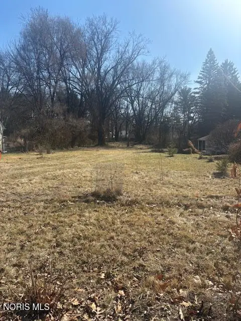 2313 Oak Grove Place, Toledo, OH 43613