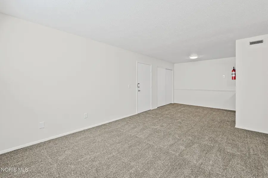 2820 Eldora Drive, Toledo, OH 43613 - #2