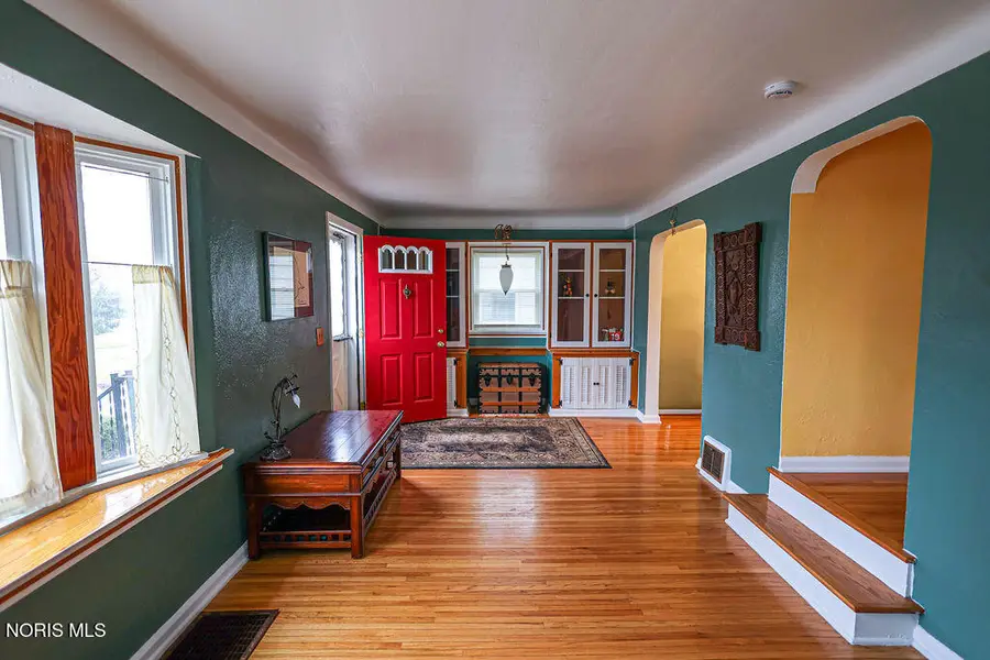 2477 Eastmoreland Drive, Oregon, OH 43616 - #2