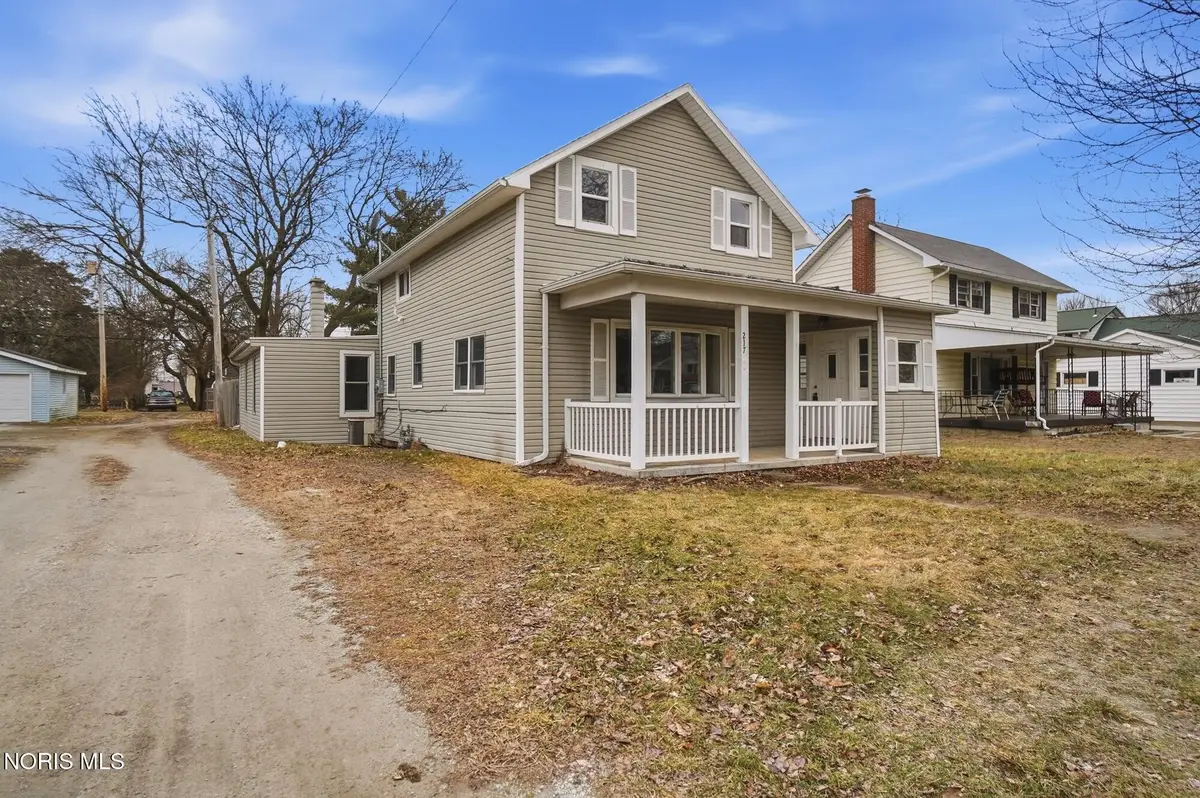 217 N East Street, Bradner, OH 43406 - #1