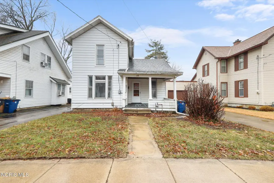 216 Buttonwood Avenue, Bowling Green, OH 43402 - #3