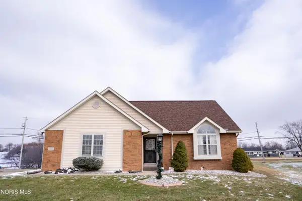 100 Ponderosa Pine Drive, Defiance, OH 43512