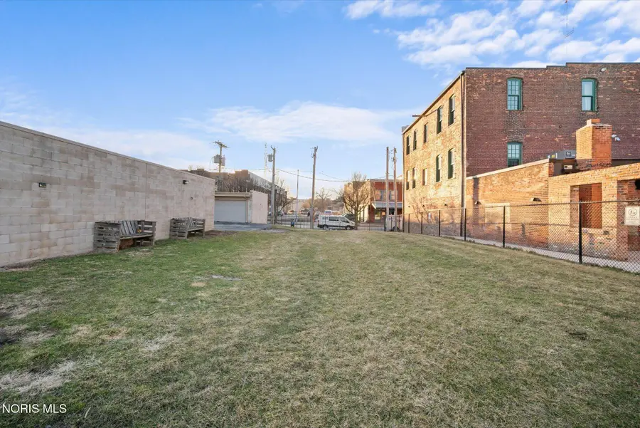 100 S Huron Street, Toledo, OH 43604 - #3