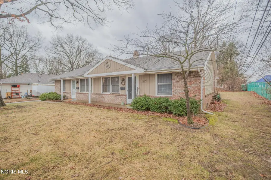 5665 Cowan Street, Toledo, OH 43613 - #3