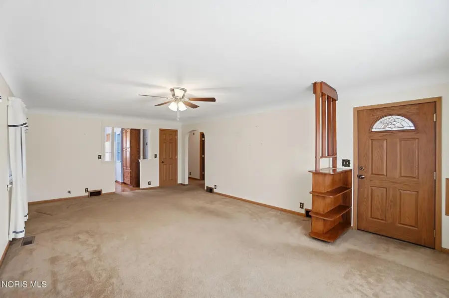 120 W Melrose Avenue, Findlay, OH 45840 - #2