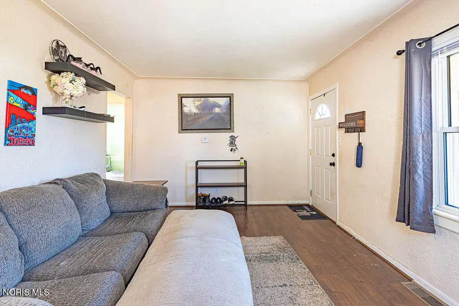 1202 Cribb Street, Toledo, OH 43612 - #2