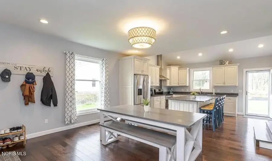 24269 W Second, Grand Rapids, OH 43522 - #2