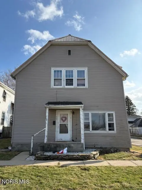 565 W Fremont Street, Fostoria, OH 44830