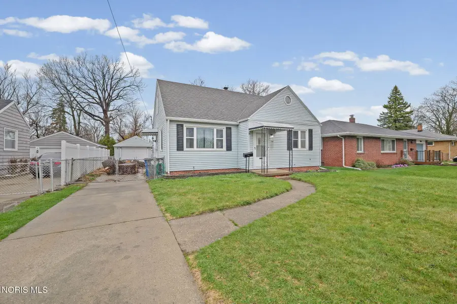 746 Linda Drive, Toledo, OH 43612 - #2